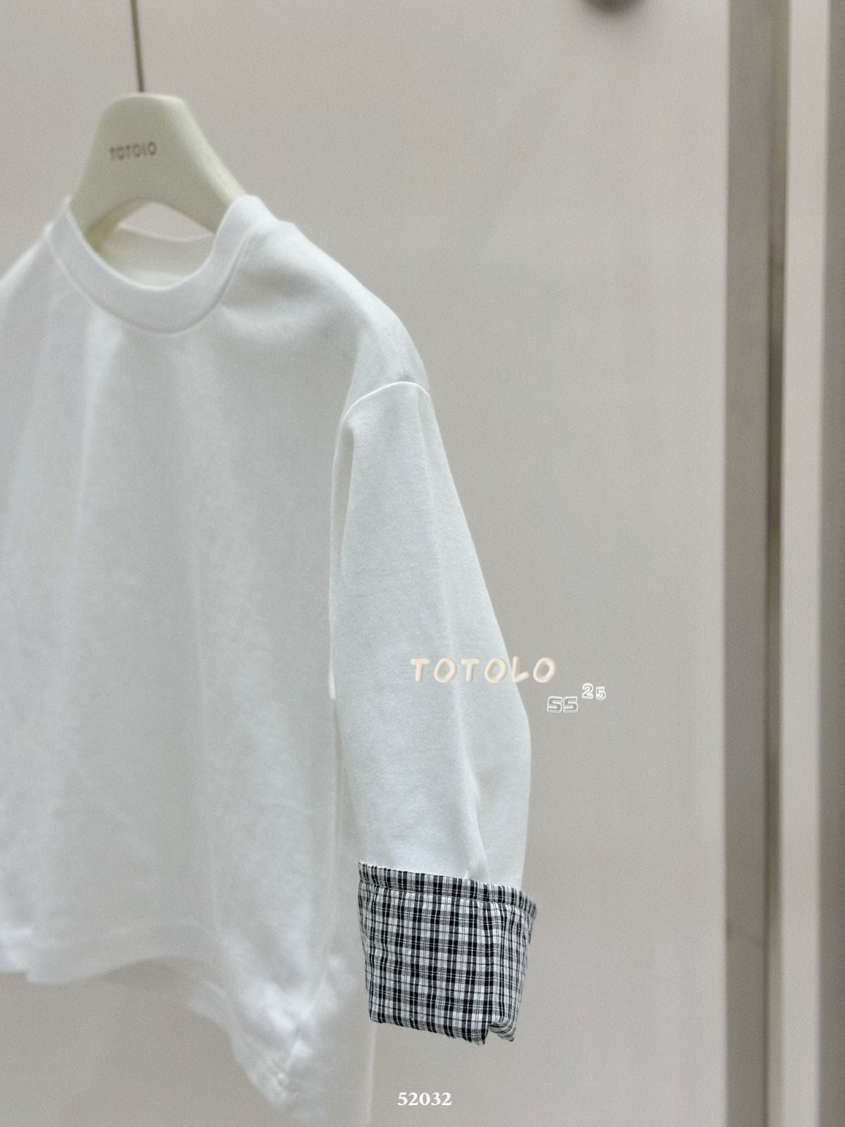 上衣 - 袖口小格子白T