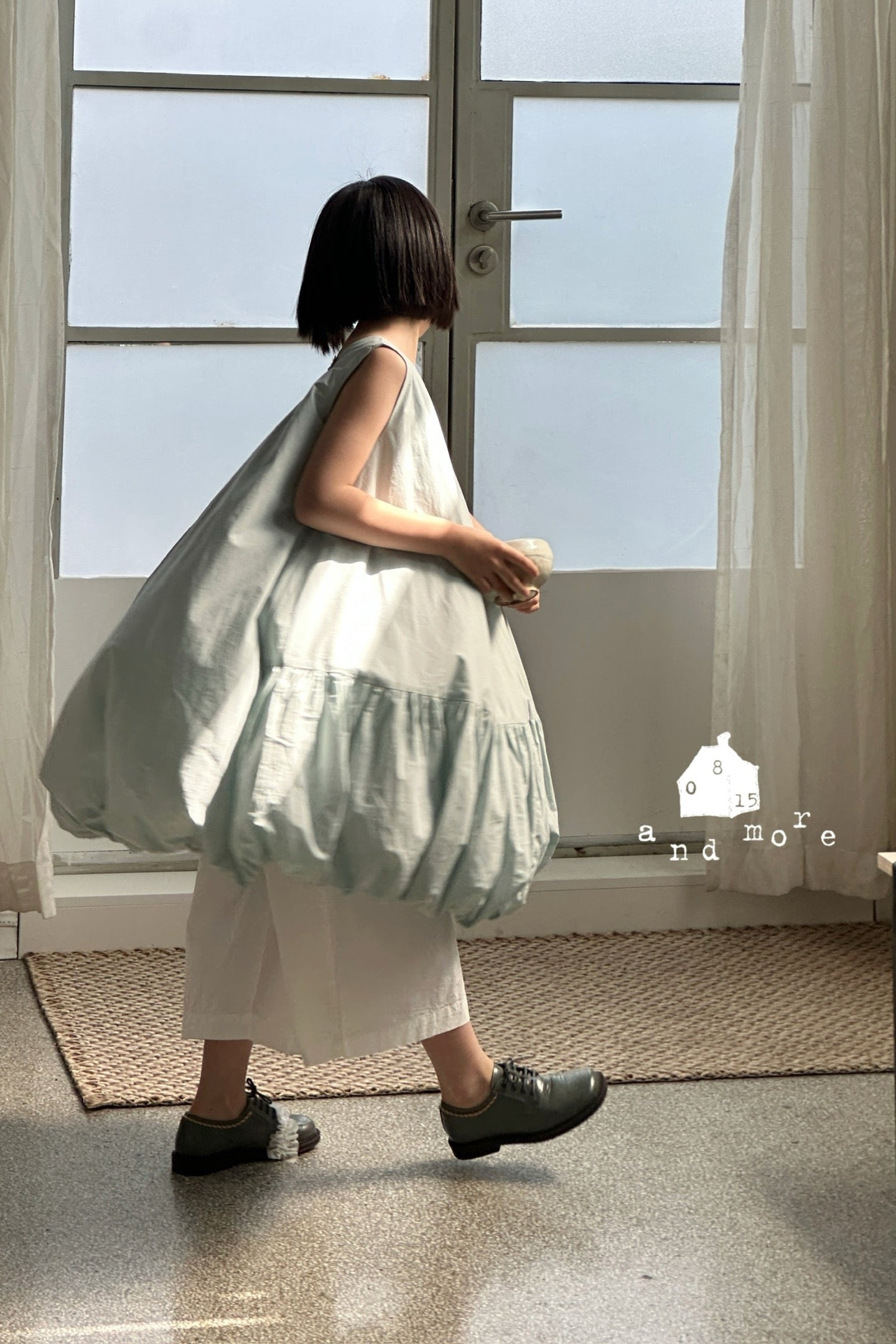 上衣 - 藍泡泡裙